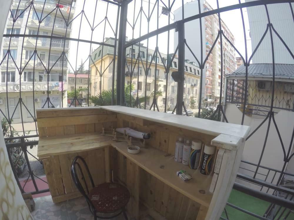Enjoy The Hostel Batumi Exterior photo